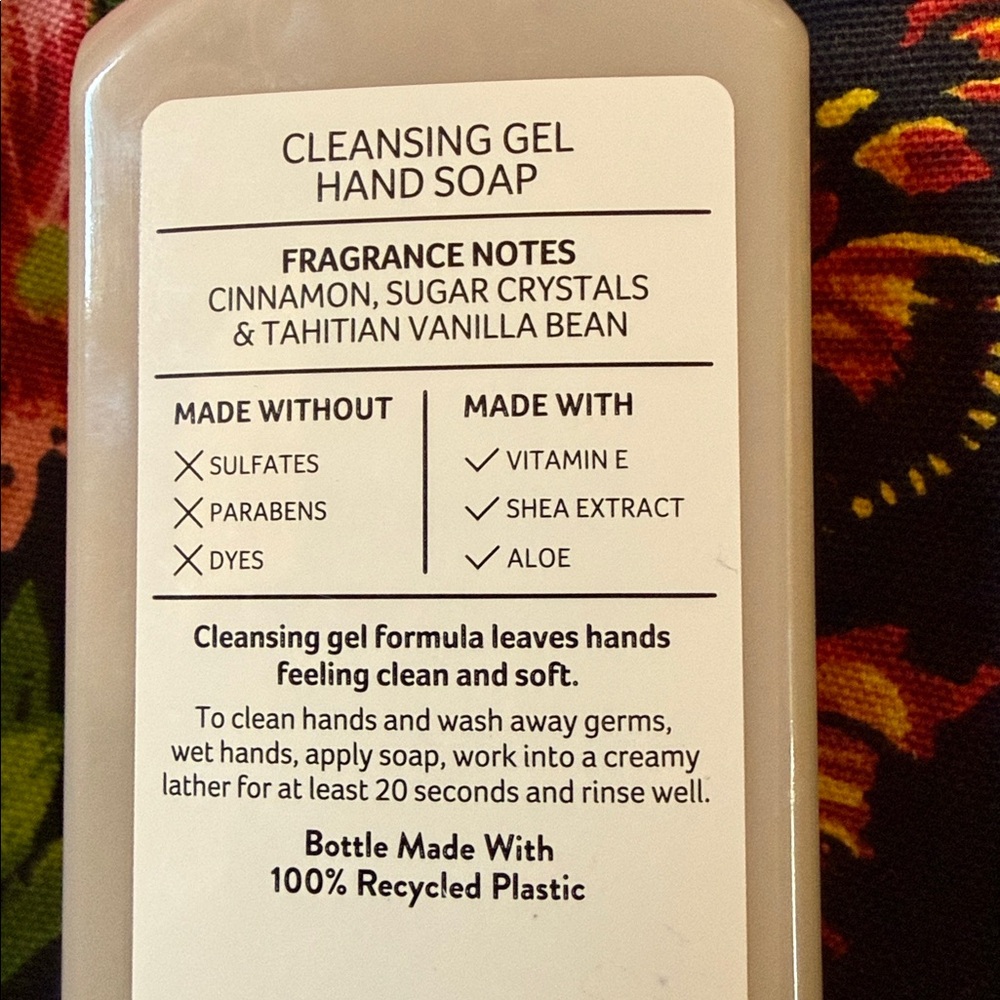 White Barn Cinnamon Spiced Vanilla Cleansing Gel Hand Soap Pump - Picture 3 of 5
